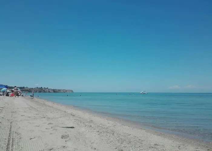 Happy Agia Triada (Thessaloniki)