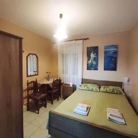 Happy Apartment *